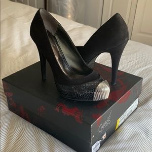 Lulu Black Carlos Heels
